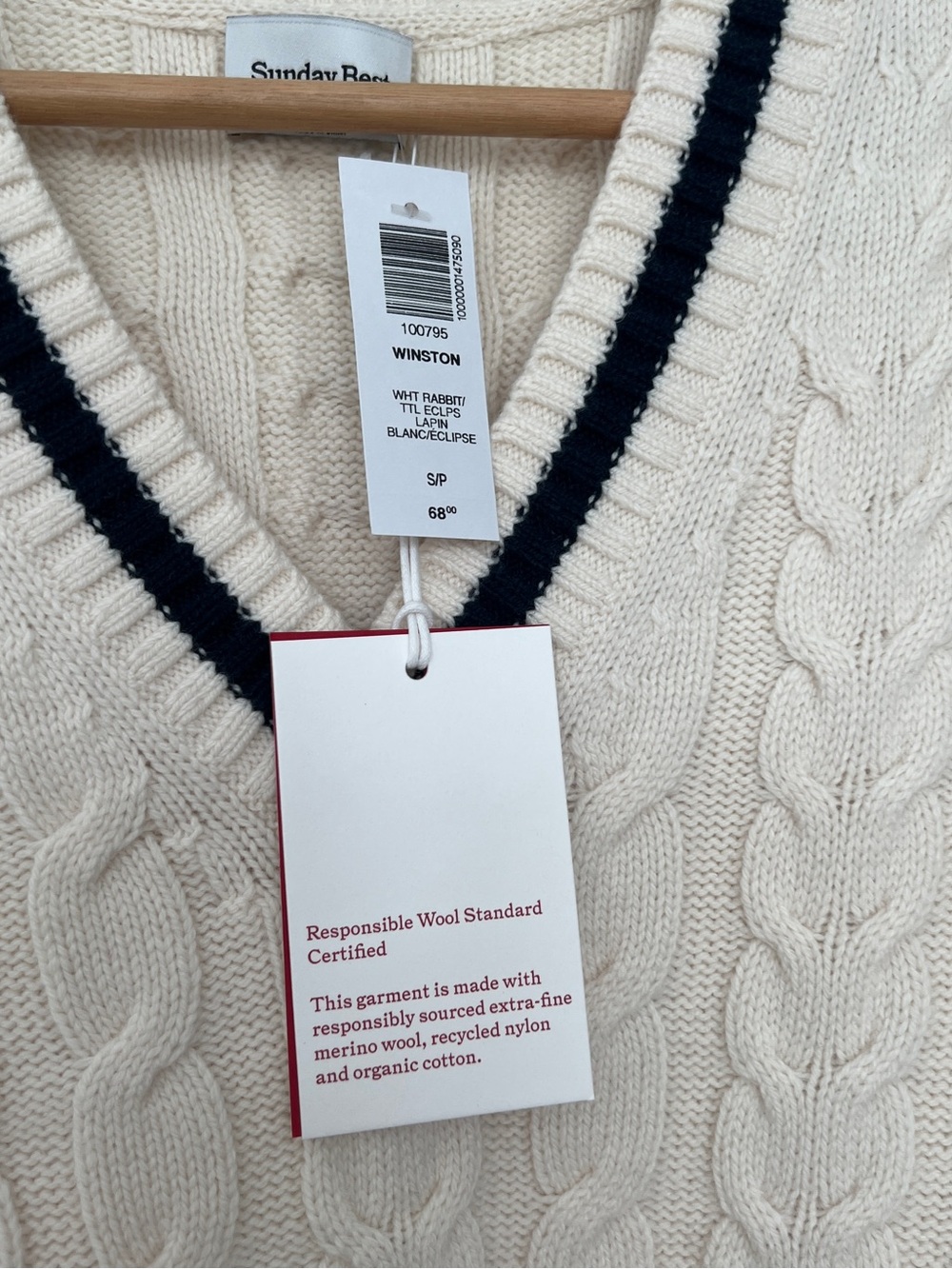 NWT Sunday Best Winston Cropped Cream Cable Knit V‑Neck Sweater Vest Navy Trim - Picture 4 of 6